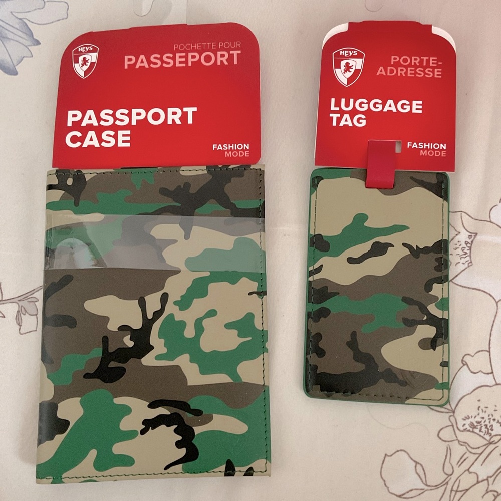 🔖 Heys Passport & Luggage Tag Bundle